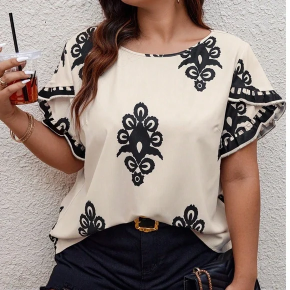 Plus Print Petal Ruffle Short Sleeve Blouse - Picture 1 of 4